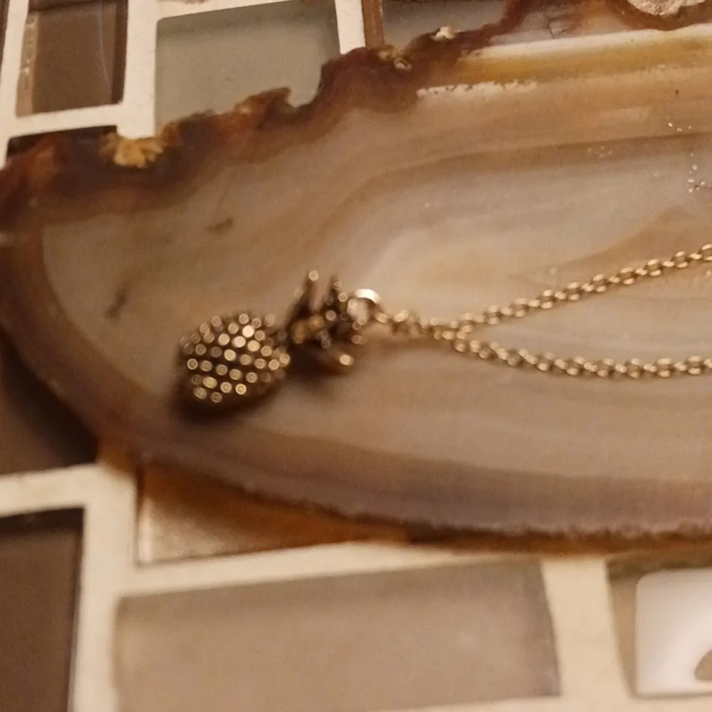Pinapple Goldtone necklace